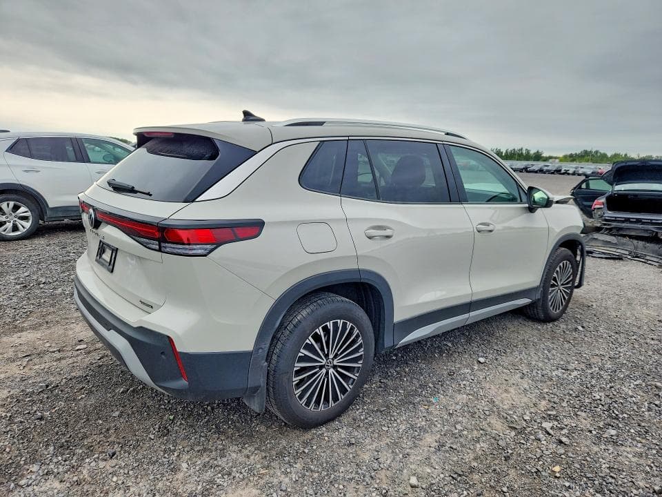 2025 VOLKSWAGEN TIGUAN SE 3