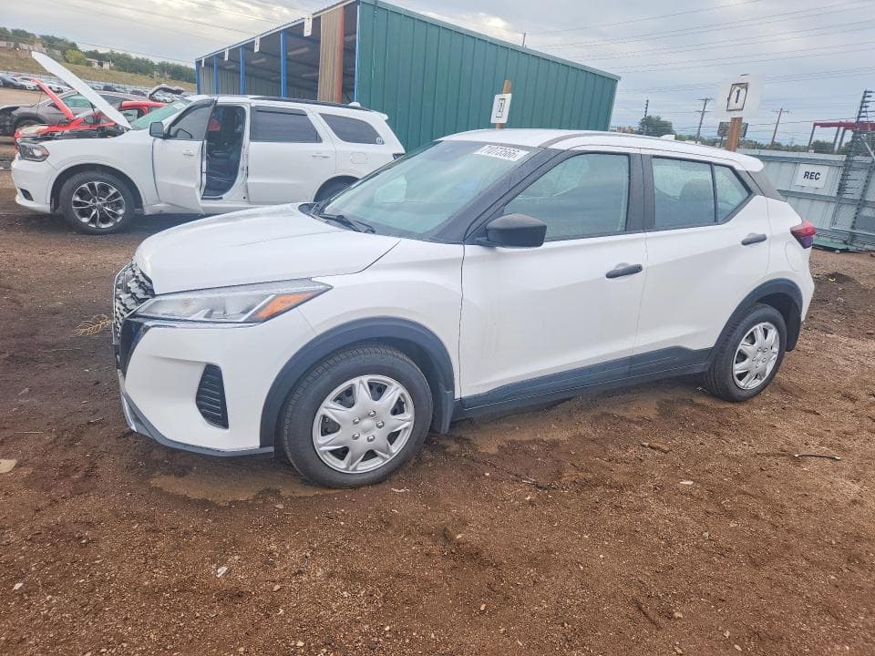 2023 NISSAN KICKS S