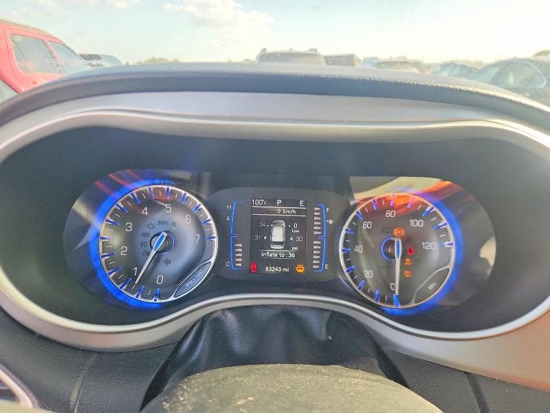 2020 CHRYSLER PACIFICA TOURING 9