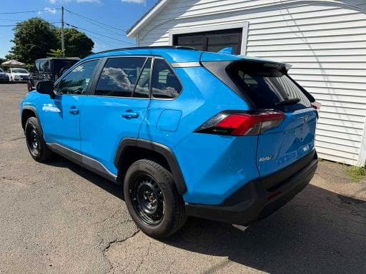 2019 TOYOTA RAV4 LE 2