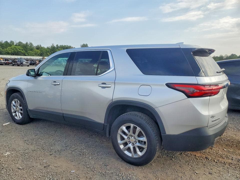 2022 CHEVROLET TRAVERSE LS 2