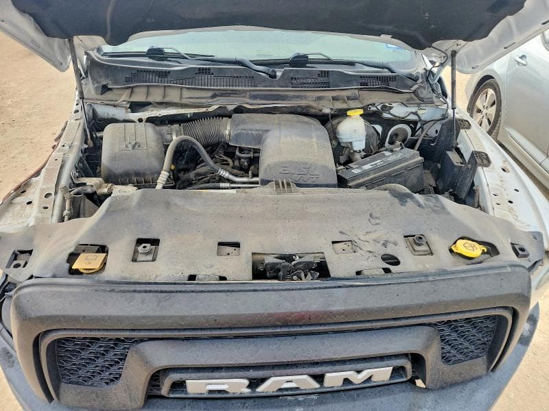 2022 RAM 1500 CLASSIC SLT 11