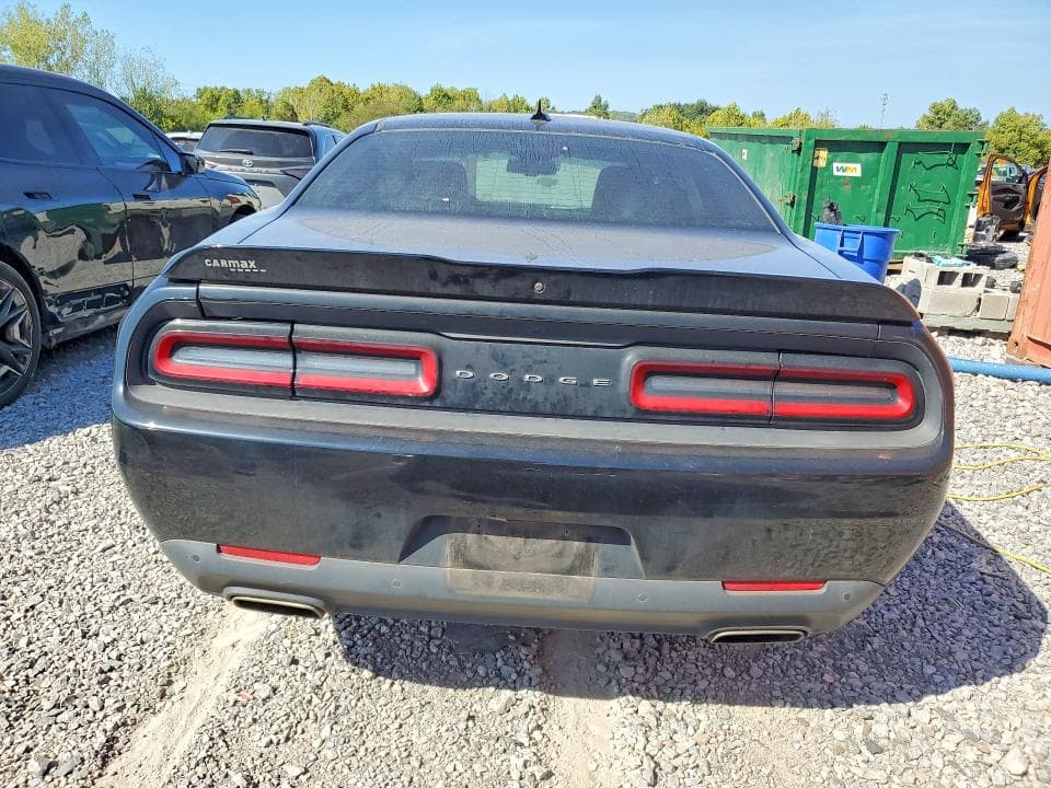 2017 DODGE CHALLENGER SXT 6