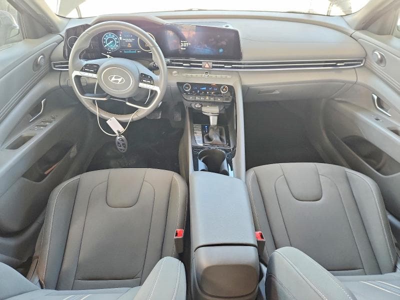 2025 HYUNDAI ELANTRA SEL 8