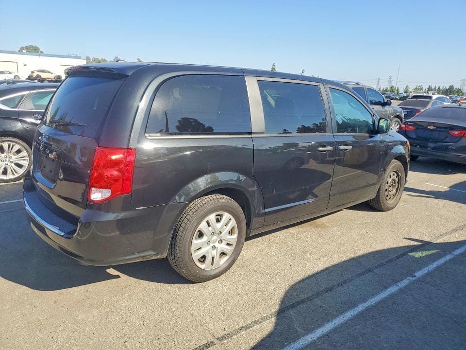 2019 DODGE GRAND CARAVAN SE 3