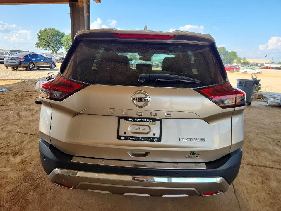 2021 NISSAN ROGUE PLATINUM 6