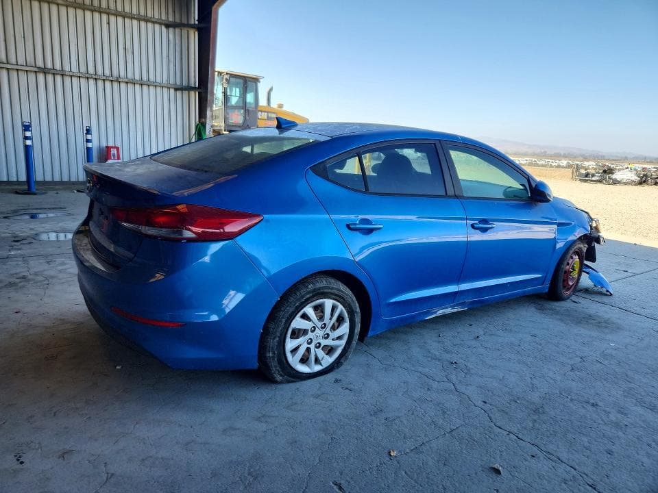 2017 HYUNDAI ELANTRA SE 3
