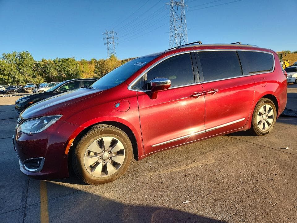 2018 CHRYSLER PACIFICA HYBRID LIMITED - 1