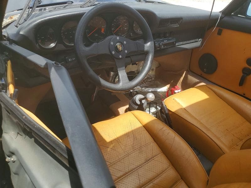 1985 PORSCHE 911 CARRERA 8