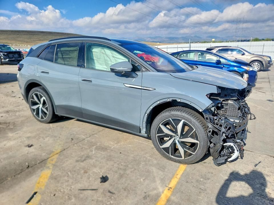 2023 VOLKSWAGEN ID.4 PRO S 4