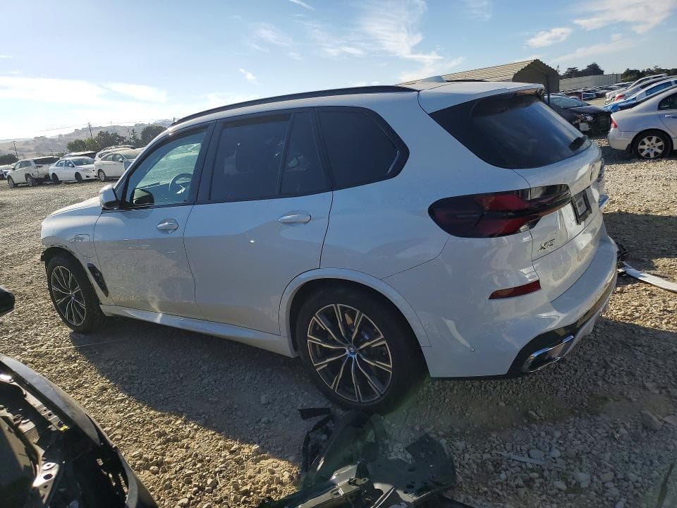 2024 BMW X5 XDRIVE50E 2