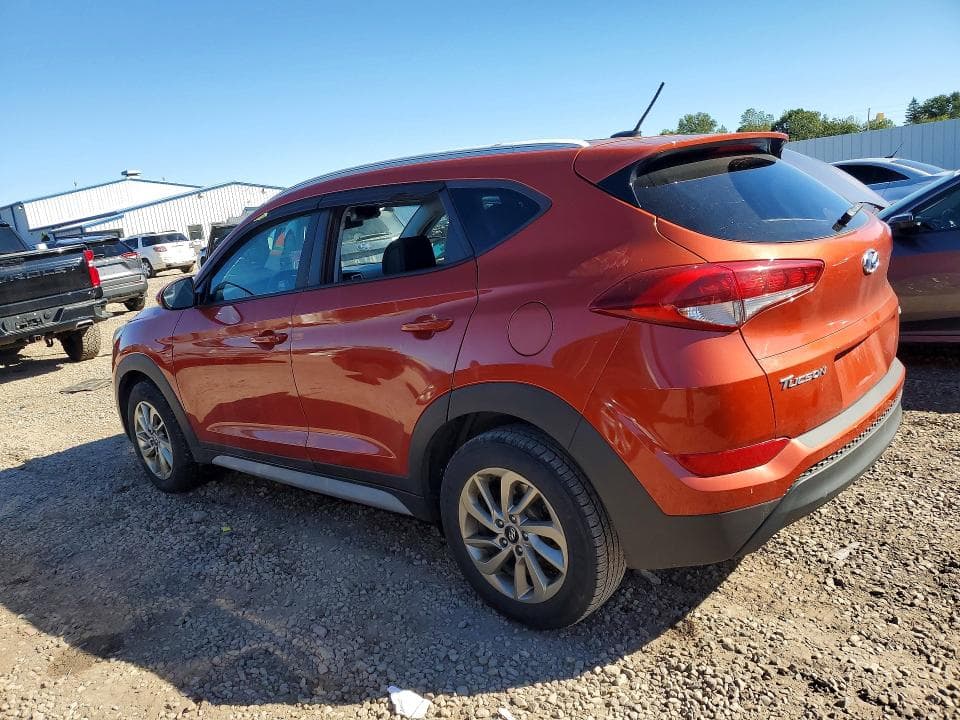 2017 HYUNDAI TUCSON SE 2