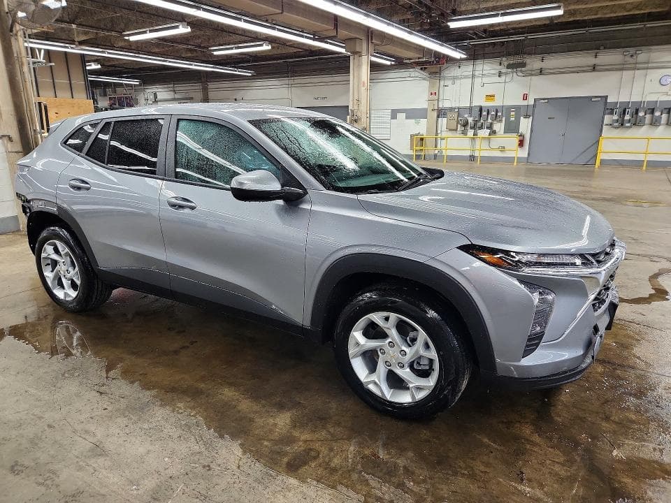 2026 CHEVROLET TRAX LS 4