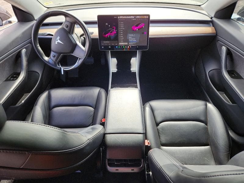 2018 TESLA MODEL 3 8
