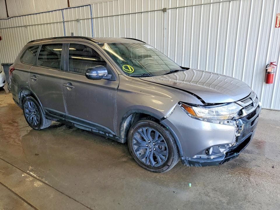 2018 MITSUBISHI OUTLANDER SE 4