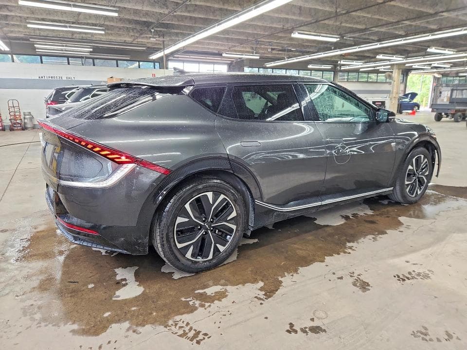 2023 KIA EV6 WIND 3