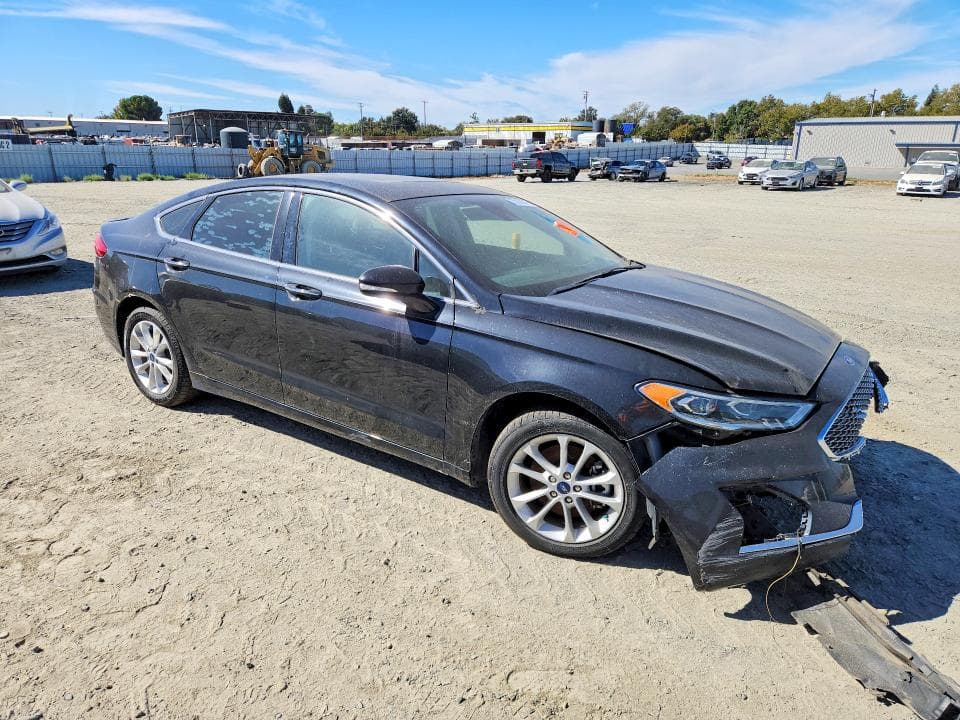 2020 FORD FUSION TITANIUM 4
