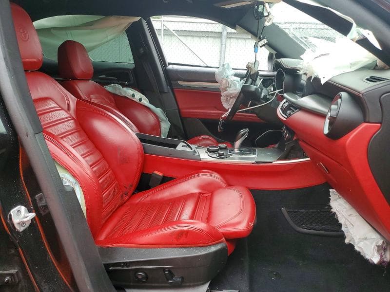 2019 ALFA ROMEO STELVIO TI 7