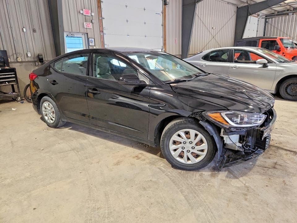 2017 HYUNDAI ELANTRA SE 4