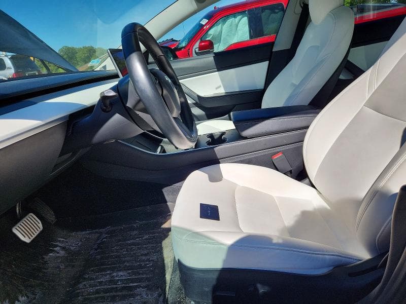 2018 TESLA MODEL 3 7