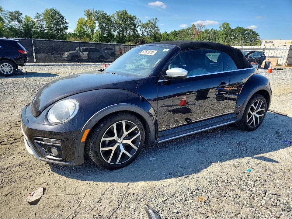 2017 VOLKSWAGEN BEETLE DUNE - 1