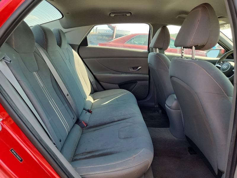 2021 HYUNDAI ELANTRA SEL 10