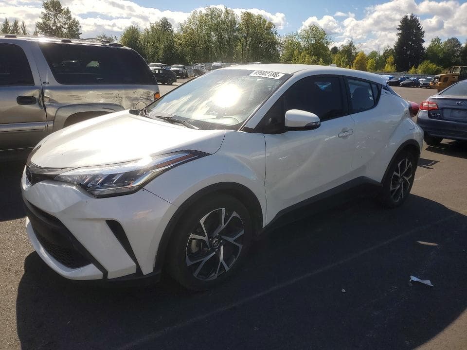 2021 TOYOTA C-HR XLE