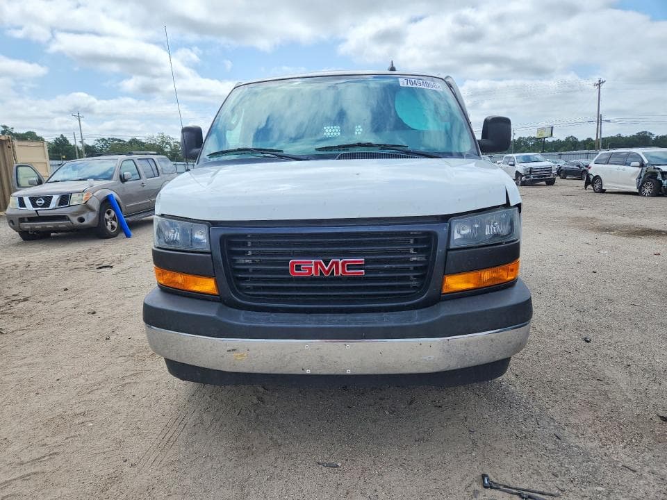 2020 GMC SAVANA G2500 5