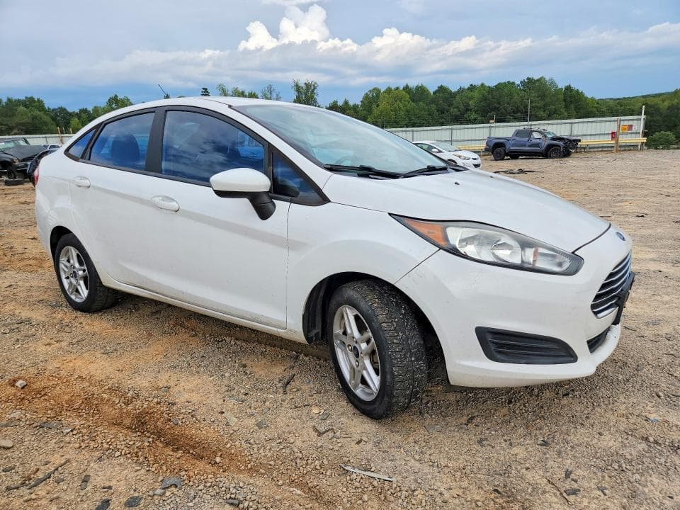 2019 FORD FIESTA SE 4