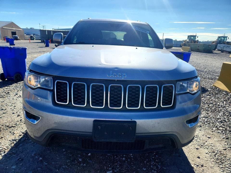2020 JEEP GRAND CHEROKEE LAREDO 5