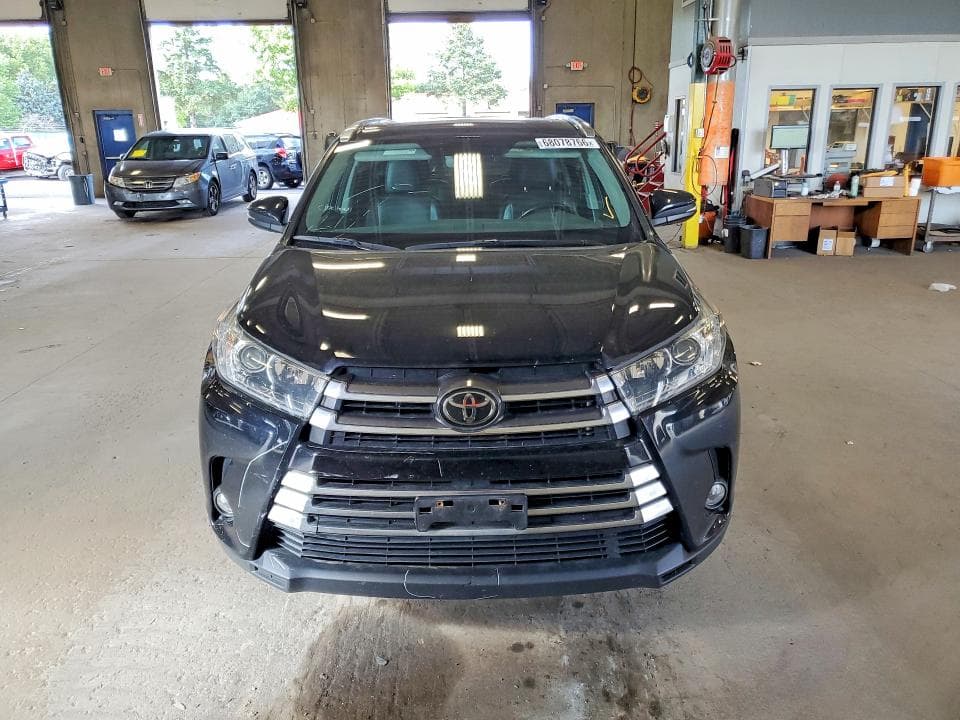 2018 TOYOTA HIGHLANDER LIMITED 5