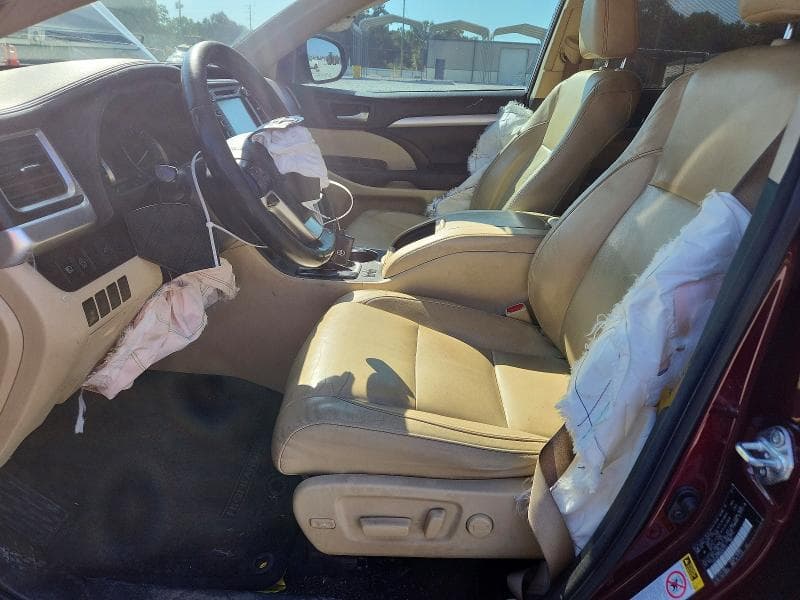 2017 TOYOTA HIGHLANDER XLE 7