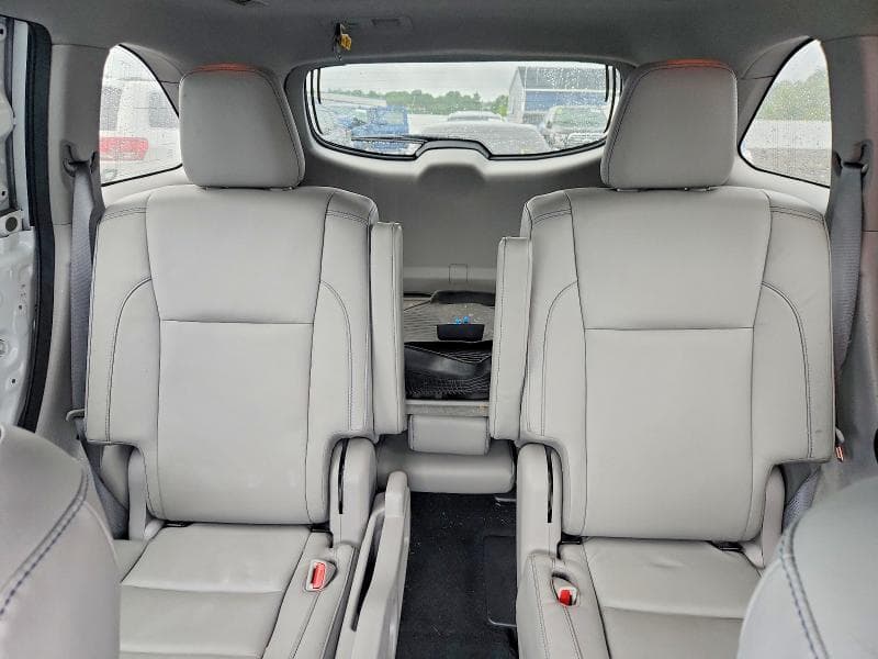 2017 TOYOTA HIGHLANDER XLE 10