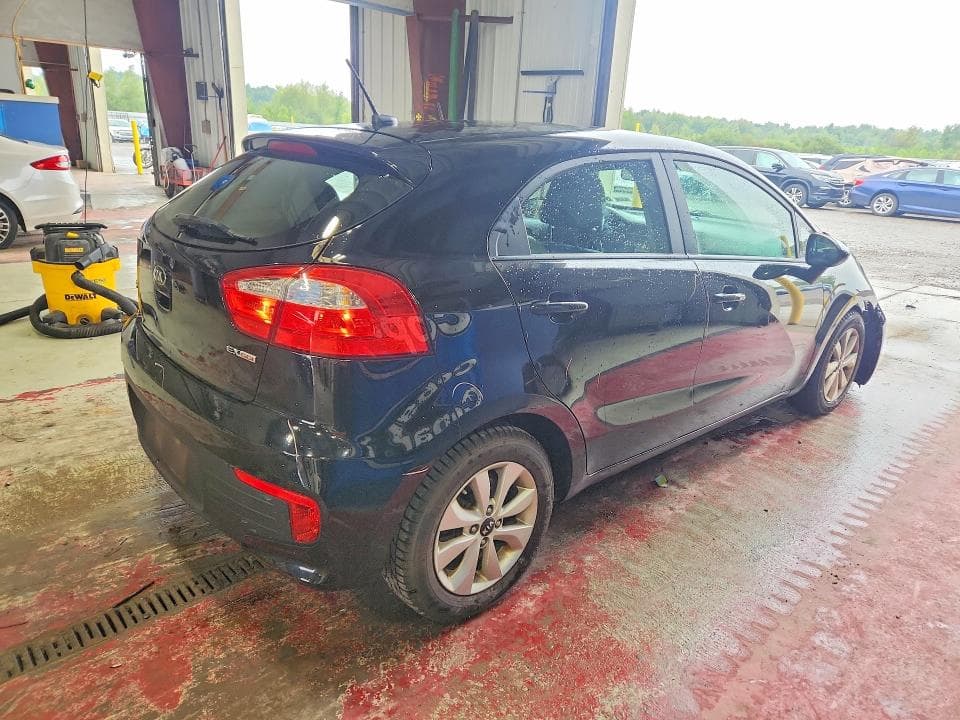 2017 KIA RIO 5-DOOR EX 3