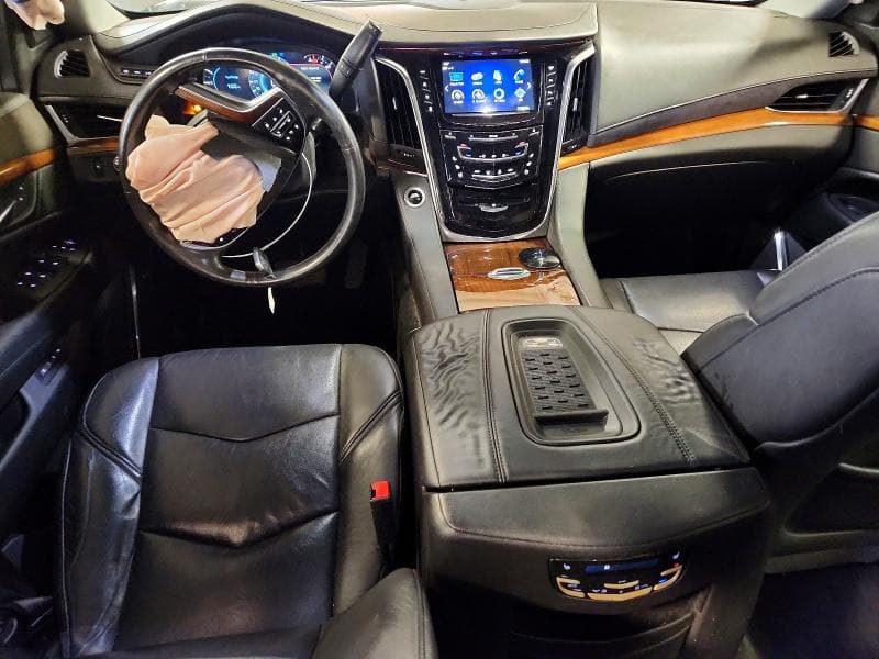 2017 CADILLAC ESCALADE LUXURY 8