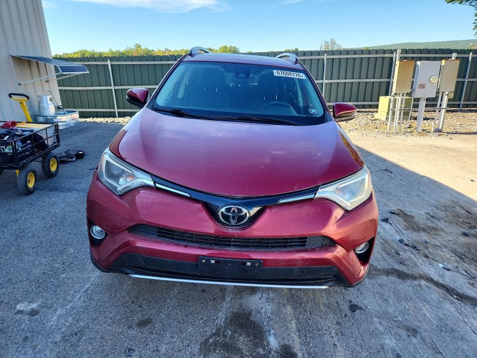 2018 TOYOTA RAV4 XLE 5