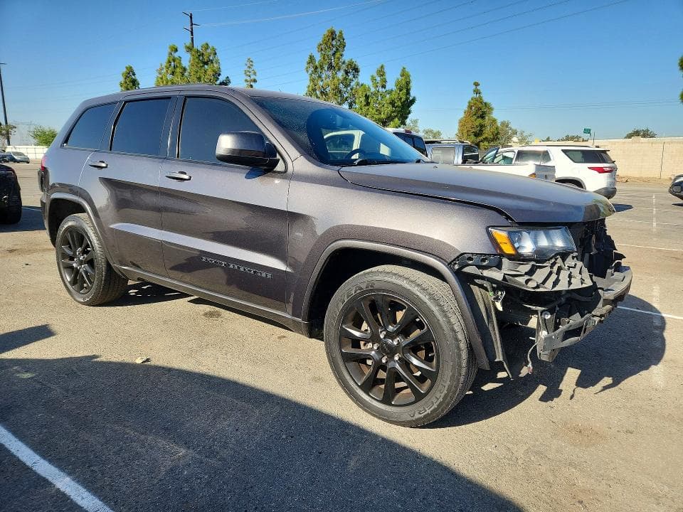 2019 JEEP GRAND CHEROKEE LAREDO 4