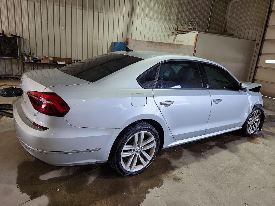 2019 VOLKSWAGEN PASSAT WOLFSBURG 3