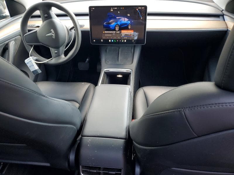 2023 TESLA MODEL Y 8