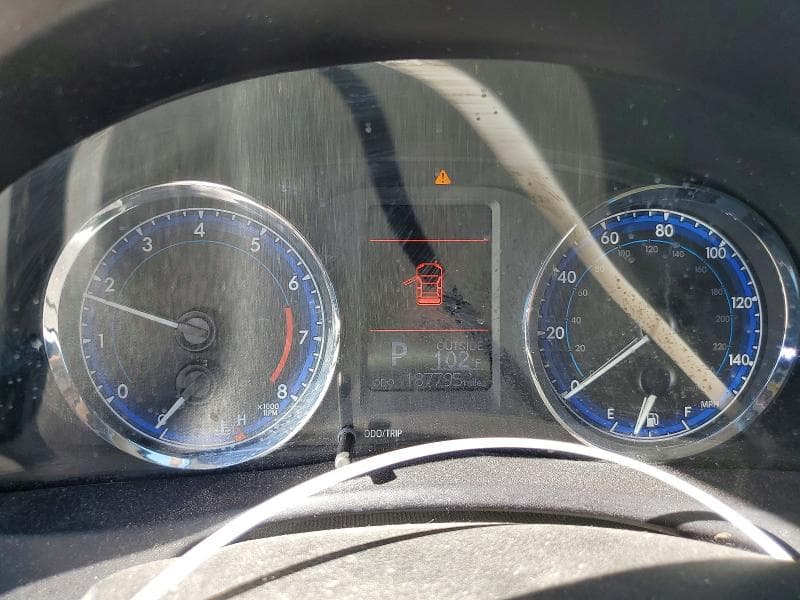 2019 TOYOTA COROLLA LE 9
