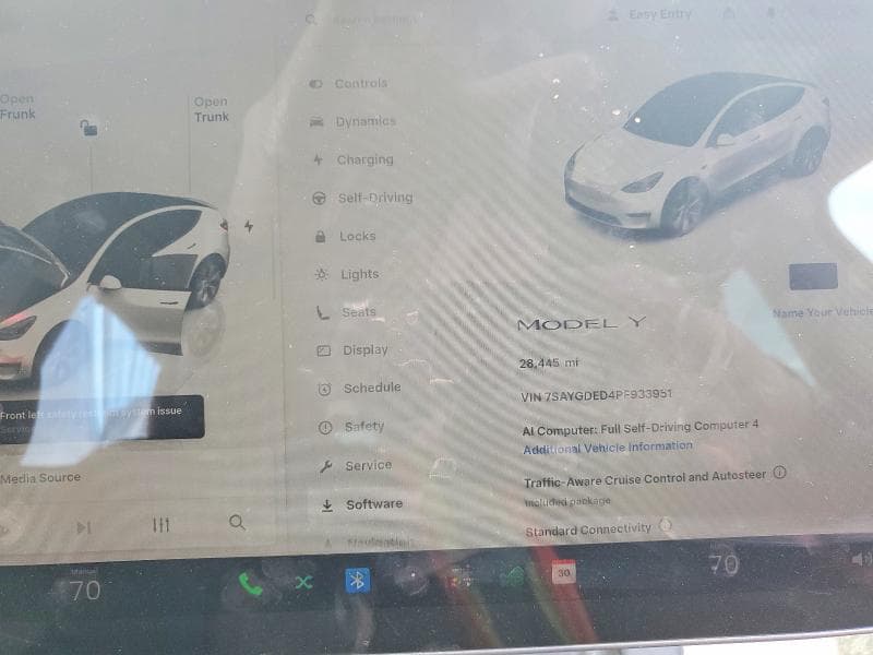 2023 TESLA MODEL Y 9