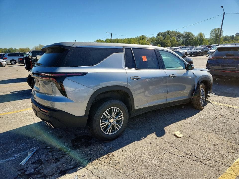 2024 CHEVROLET TRAVERSE LS 3