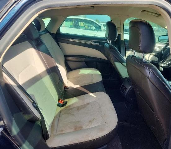 2020 FORD FUSION SE 10