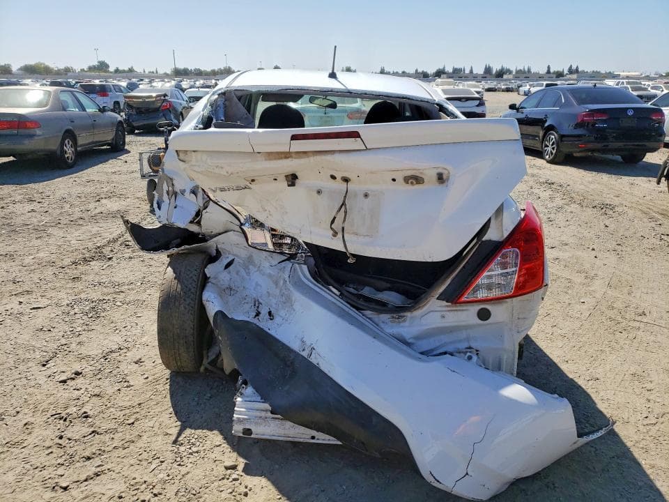 2019 NISSAN VERSA S PLUS 6