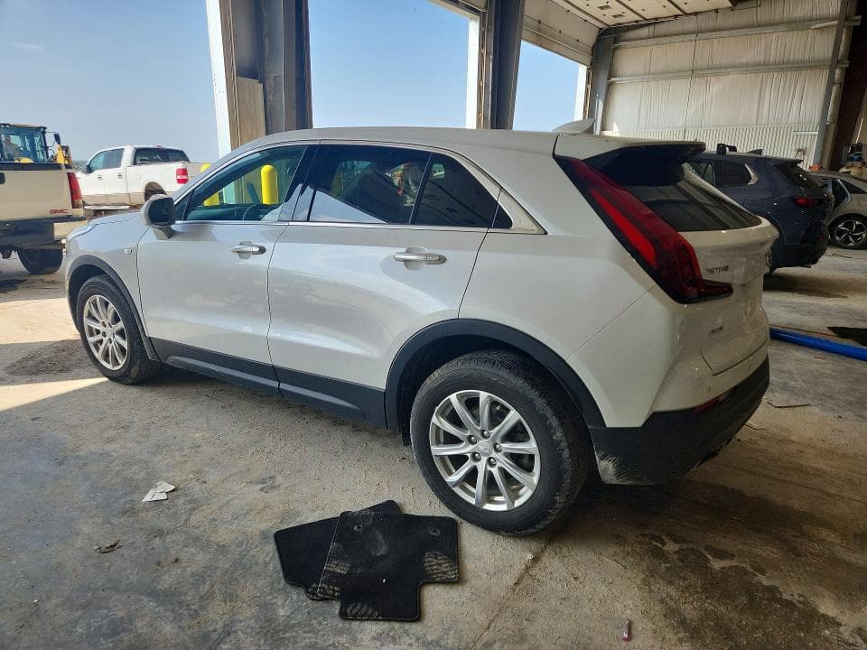 2019 CADILLAC XT4 LUXURY 2