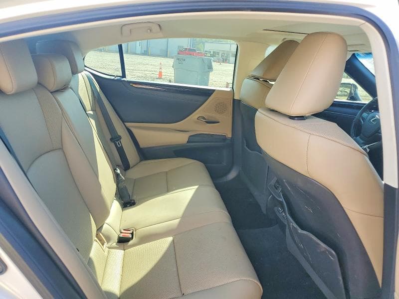 2020 LEXUS ES 10