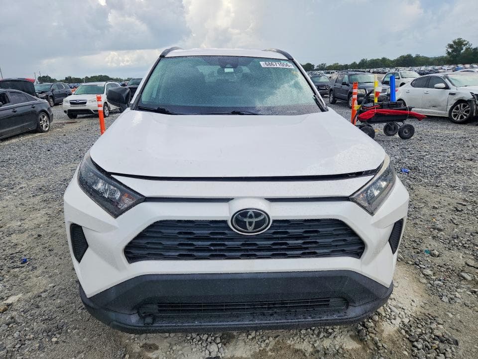2020 TOYOTA RAV4 LE 5