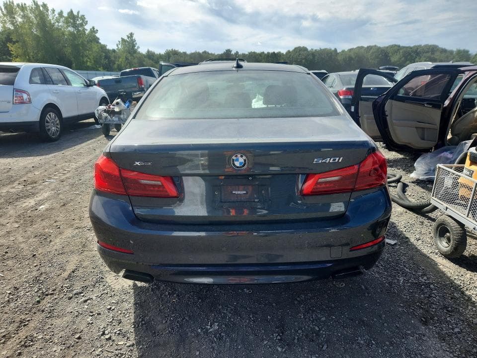 2019 BMW 540 XI 6