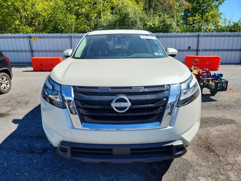 2022 NISSAN PATHFINDER SV 5