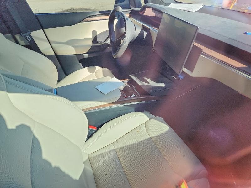 2024 TESLA MODEL X 8